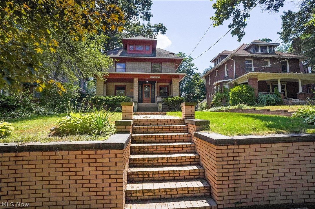 Hall Park - Residential