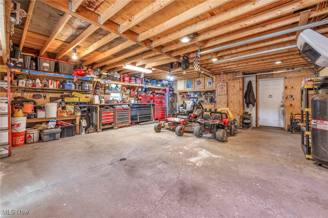 13014 Cherry Lane, Chesterland, Ohio image 17