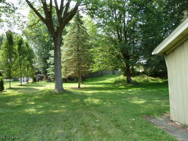 8236 Metropolitan Boulevard, Olmsted Falls, Ohio image 17