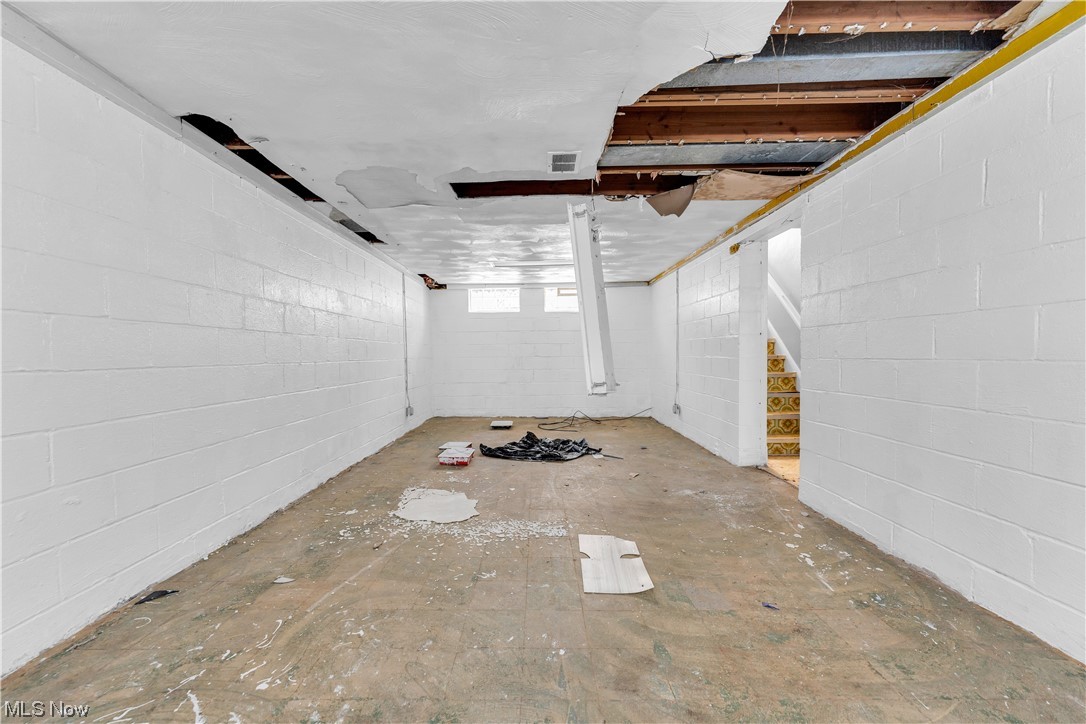 Larchmont Improv Cos Re - Residential