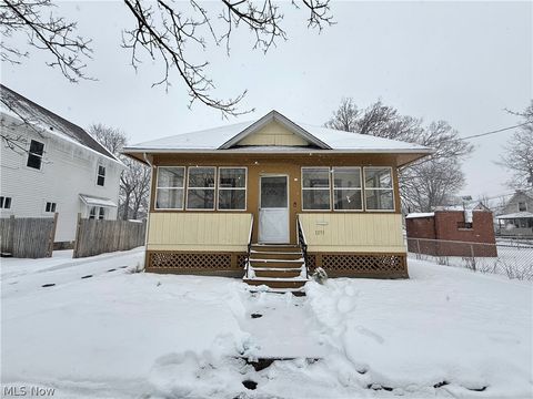 Photo of 1253 California Avenue, Akron, OH 44314 (MLS # 5187690)