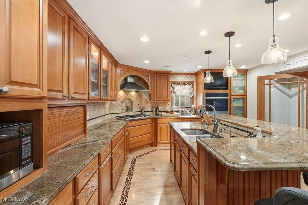 Eaton Estate Ph Id - Residential