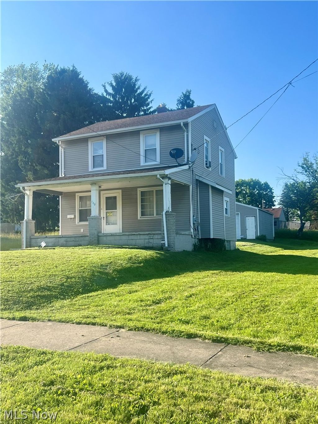 Photo of 740 E Philadelphia Avenue, Youngstown, OH 44502 (MLS # 5210121)
