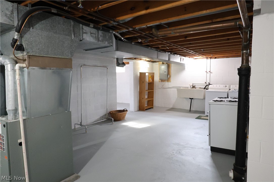 Donna Rae Drive/Williamsburg H - Residential