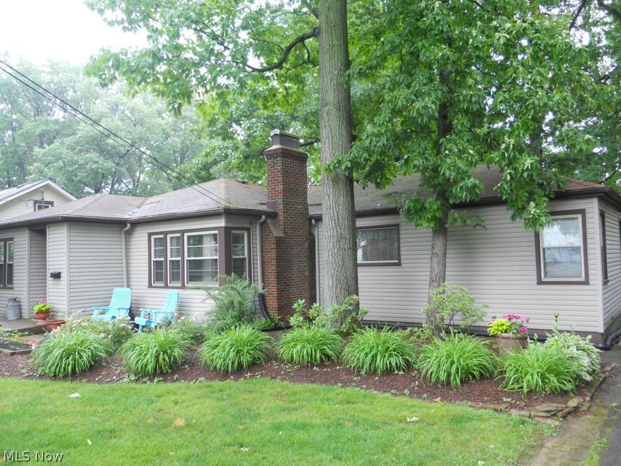 Three Bedroom Ranch! How about buying that ranch you've always wanted? The time couldn't be better! Look at all you get for your money! Impressive exterior appearance that includes vinyl siding, updated windows and mature trees. Ideal 2 separate driveways plus the lot size is larger than standard lots with an attractive back yard. 2 fireplaces, den, full basement with exterior staircase, attractive kitchen with plenty of cabinets. A truly eye catching home!