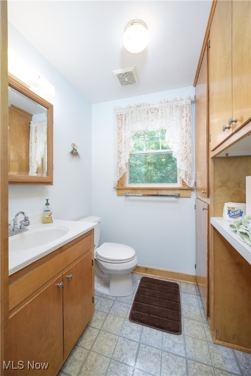 Alliance, Ohio 44601, United States, 3 Bedrooms Bedrooms, ,2 BathroomsBathrooms,Residential,Contingent,206026