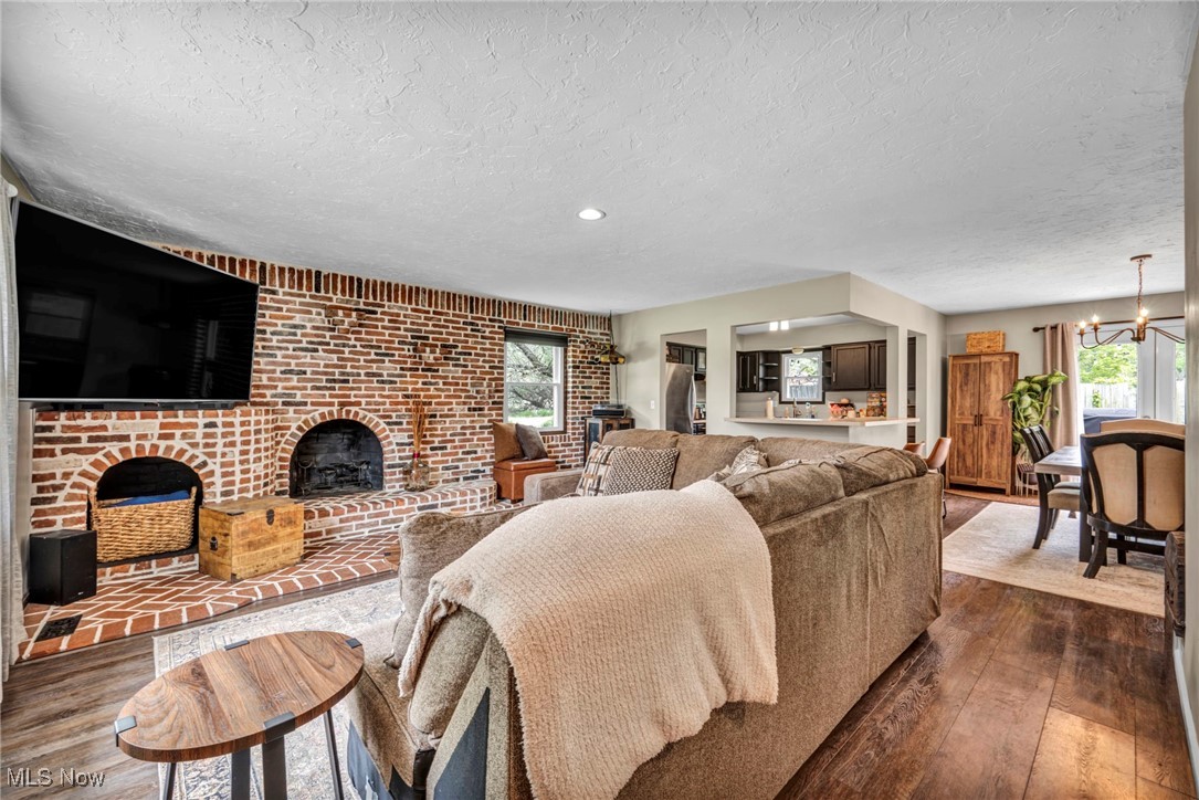 8980 Lake Overlook Drive, Mentor, Ohio image 3