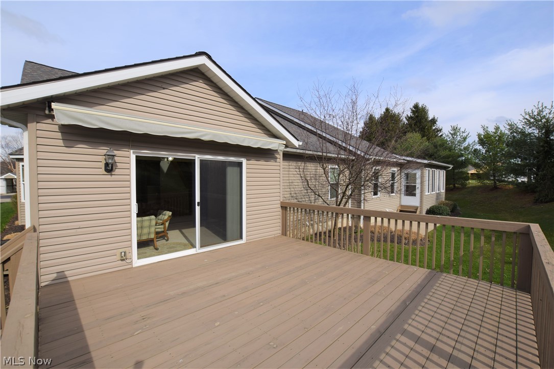 Villas/Waterford Xing Condo - Residential