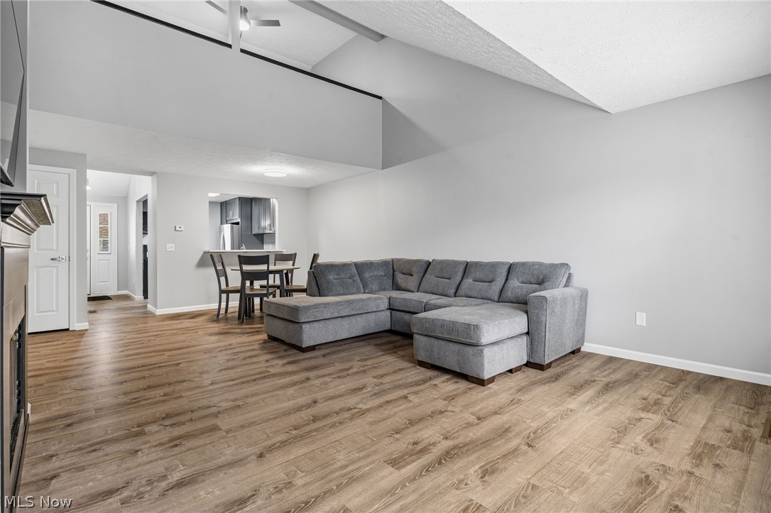 Villas At Kings Creek Condo - Residential