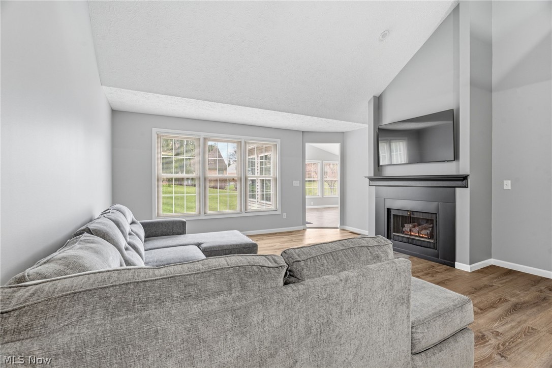 Villas At Kings Creek Condo - Residential