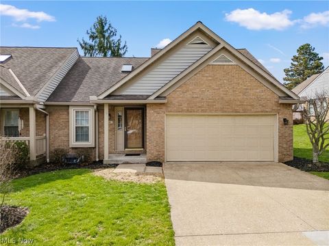 Condo For Sale - 114 Ledbury Circle<br/> Canton, OH 44721
