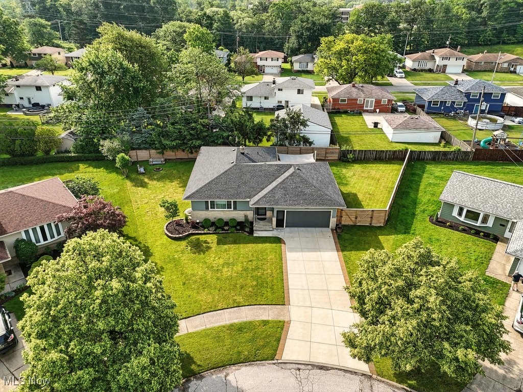 2747 Bowmen Lane