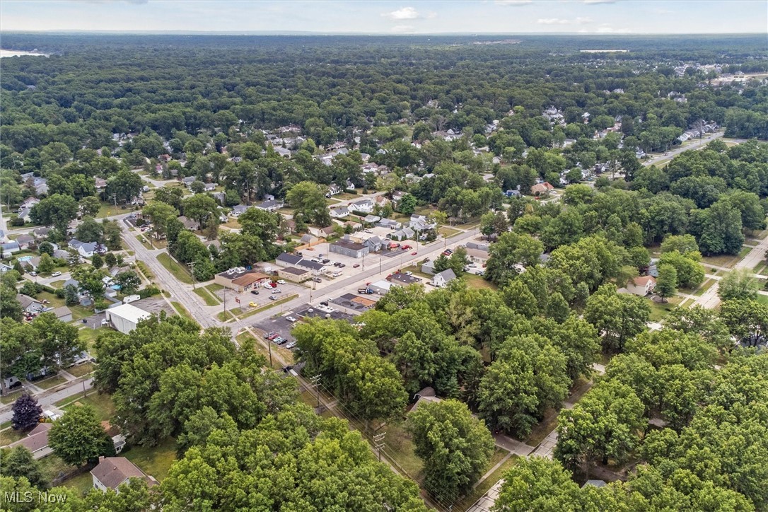 Eagle Point/Lk Allotment - Commercial Sale