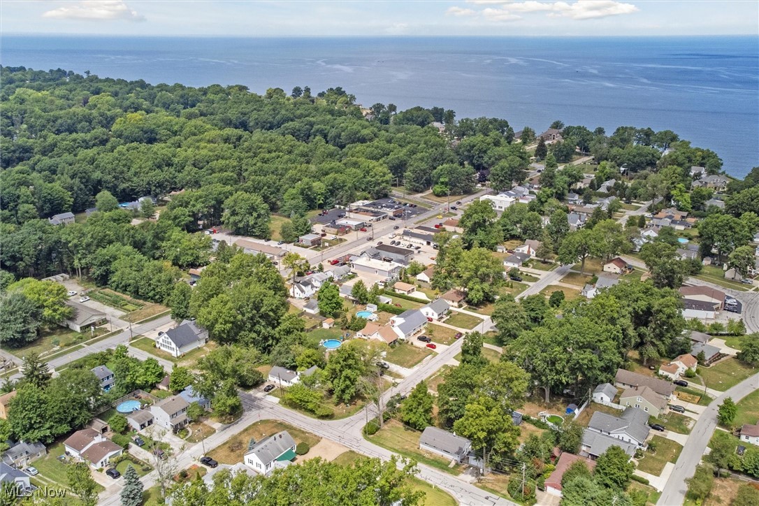 Eagle Point/Lk Allotment - Commercial Sale