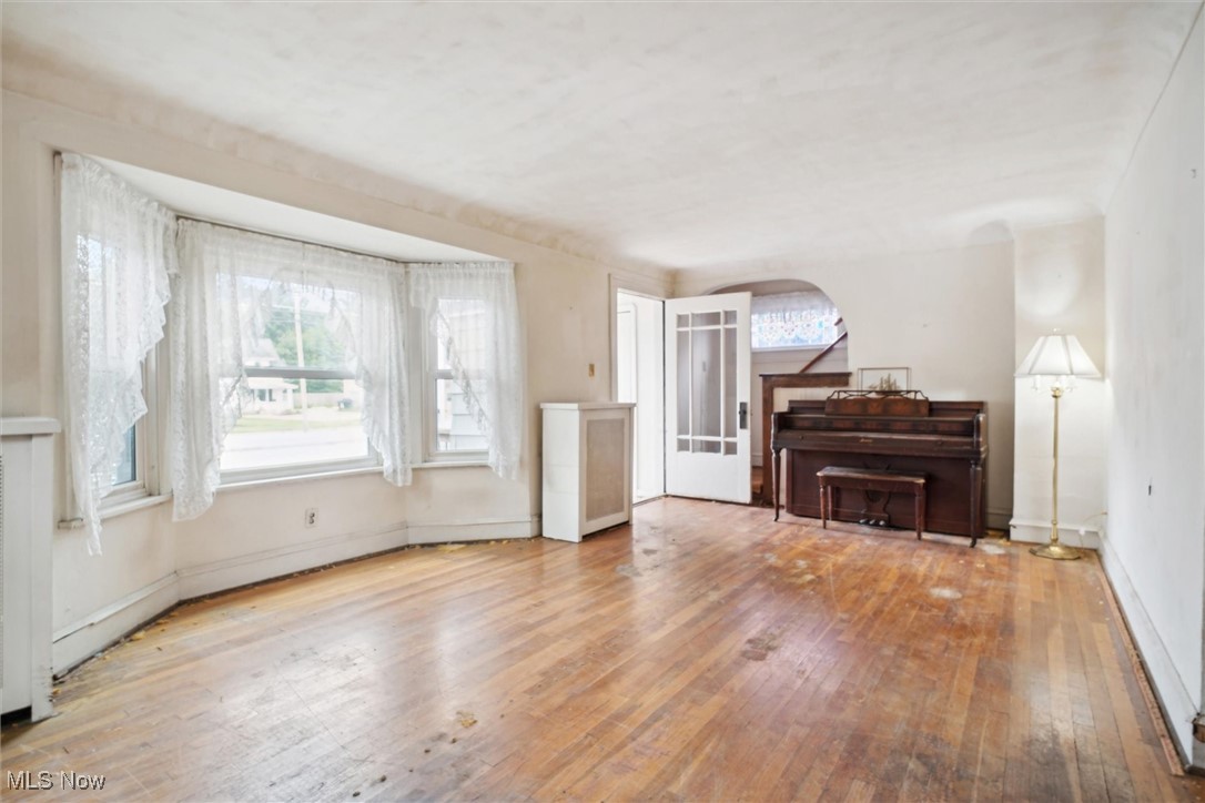 Eagle Point/Lk Allotment - Commercial Sale