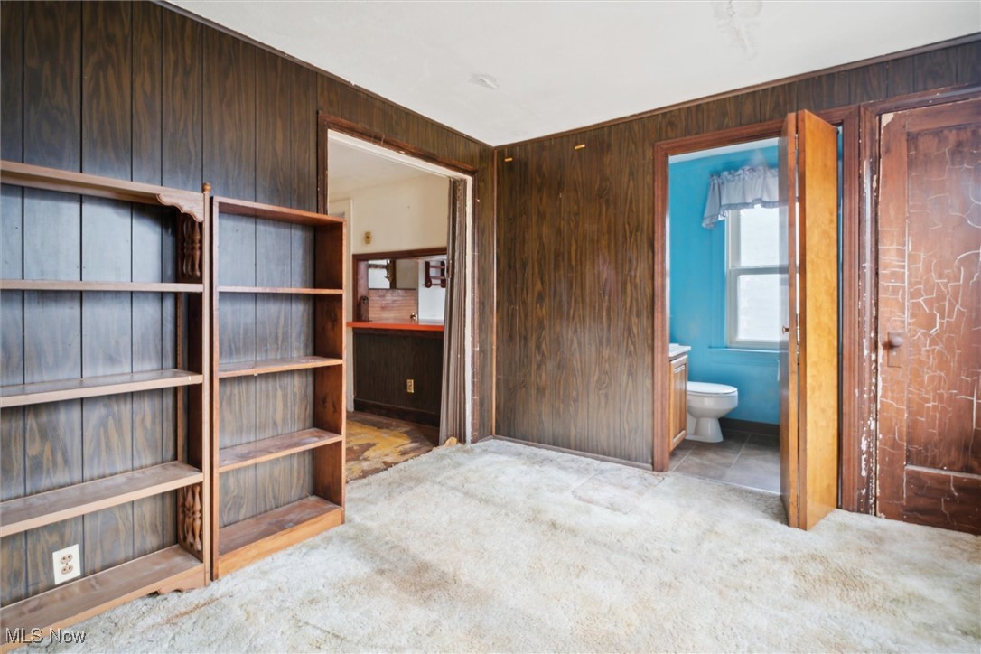 Eagle Point/Lk Allotment - Commercial Sale