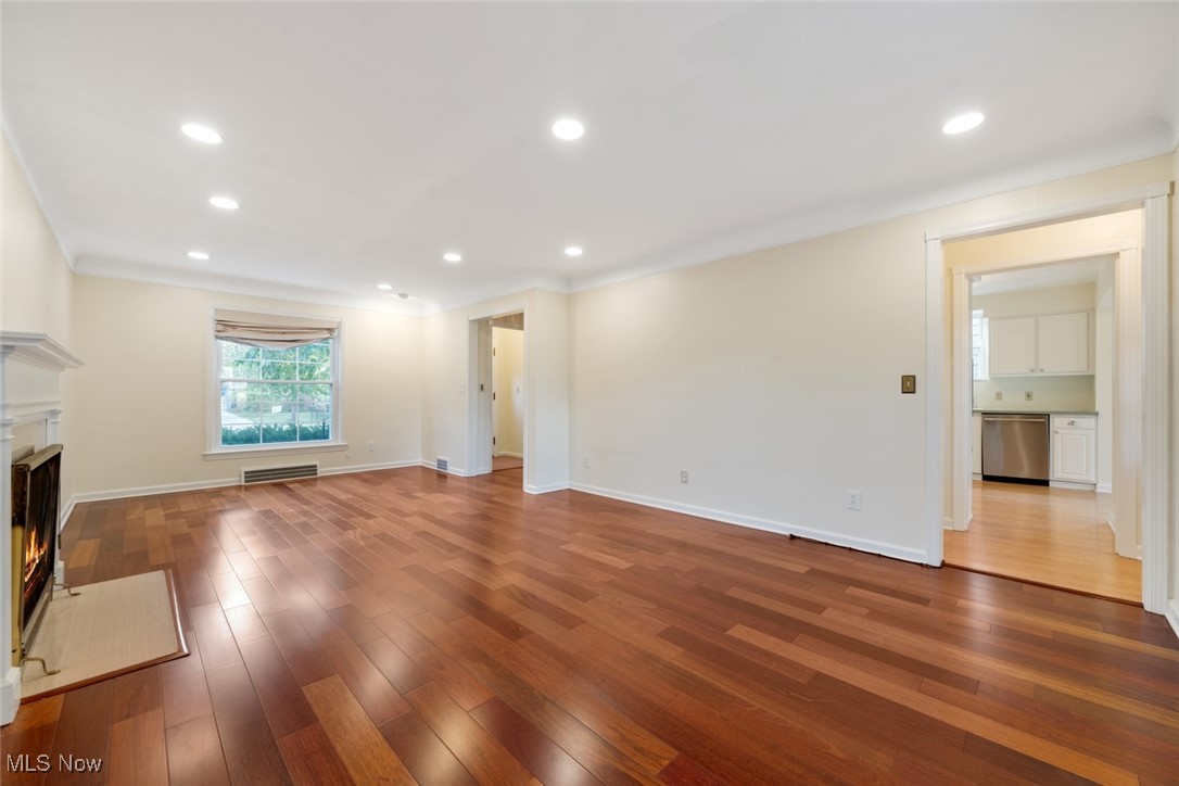 1532 Parkwood Road