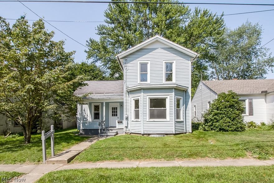 Welcome home to this NEWLY renovated house located on a quiet street. This gorgeous colonial is ready for you to move right in. It has a gorgeous new floors and new carpet throughout. It is close to Downtown Wooster. The house has 3 bedrooms and 1 bathroom. This house also includes a shed and building towards the back of the property. It is a large, peaceful lot. There is a master on the first floor, along with the laundry room. Come make this home yours today.