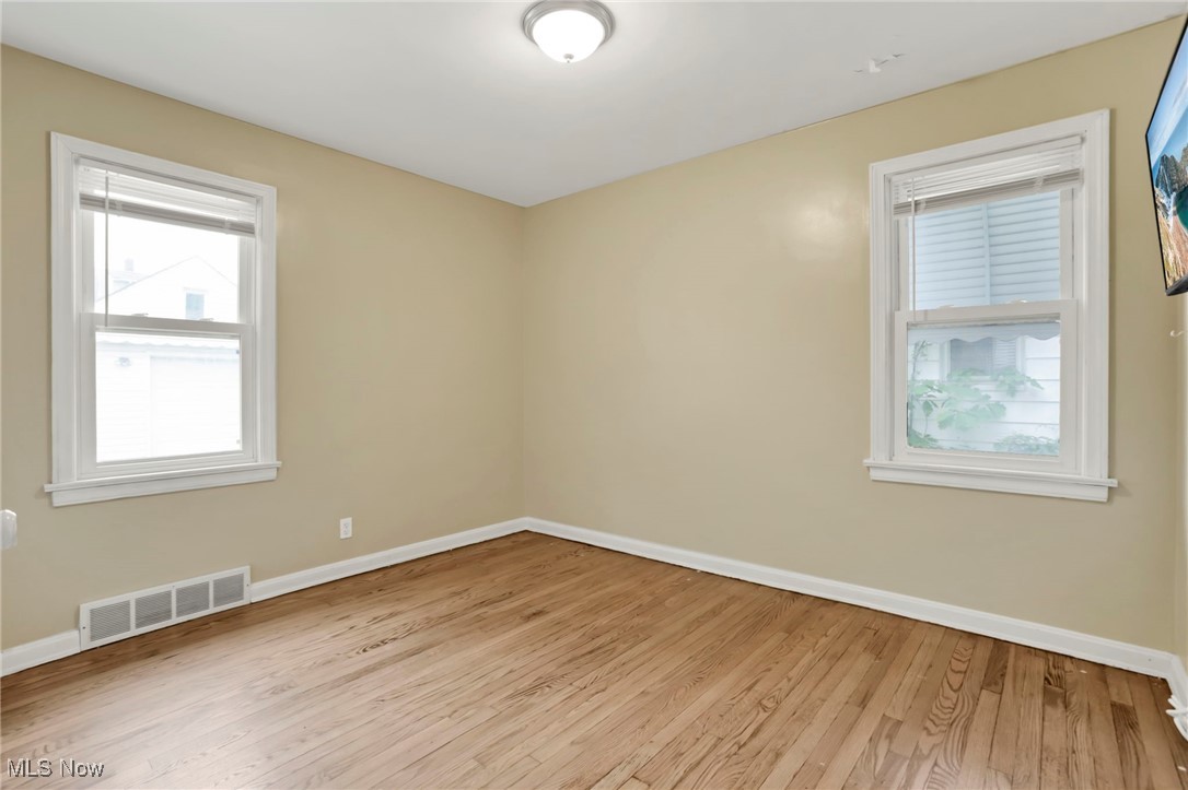 9611 Mccracken Road, Garfield Heights, Ohio image 18