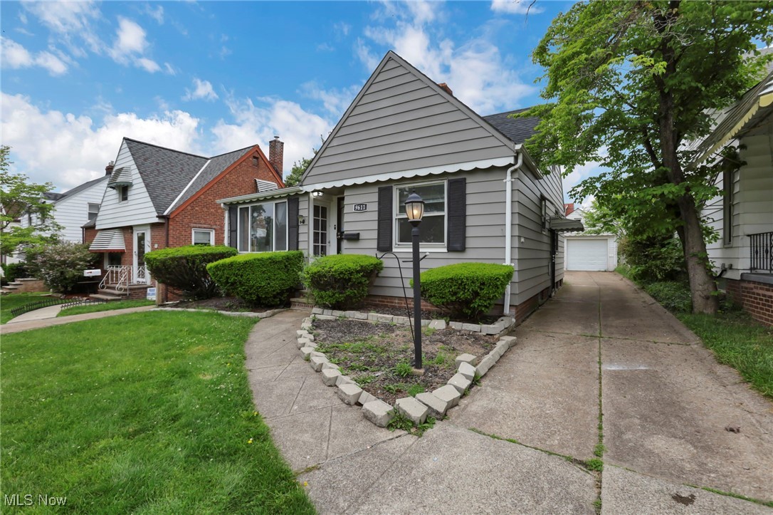 9611 Mccracken Road, Garfield Heights, Ohio image 5