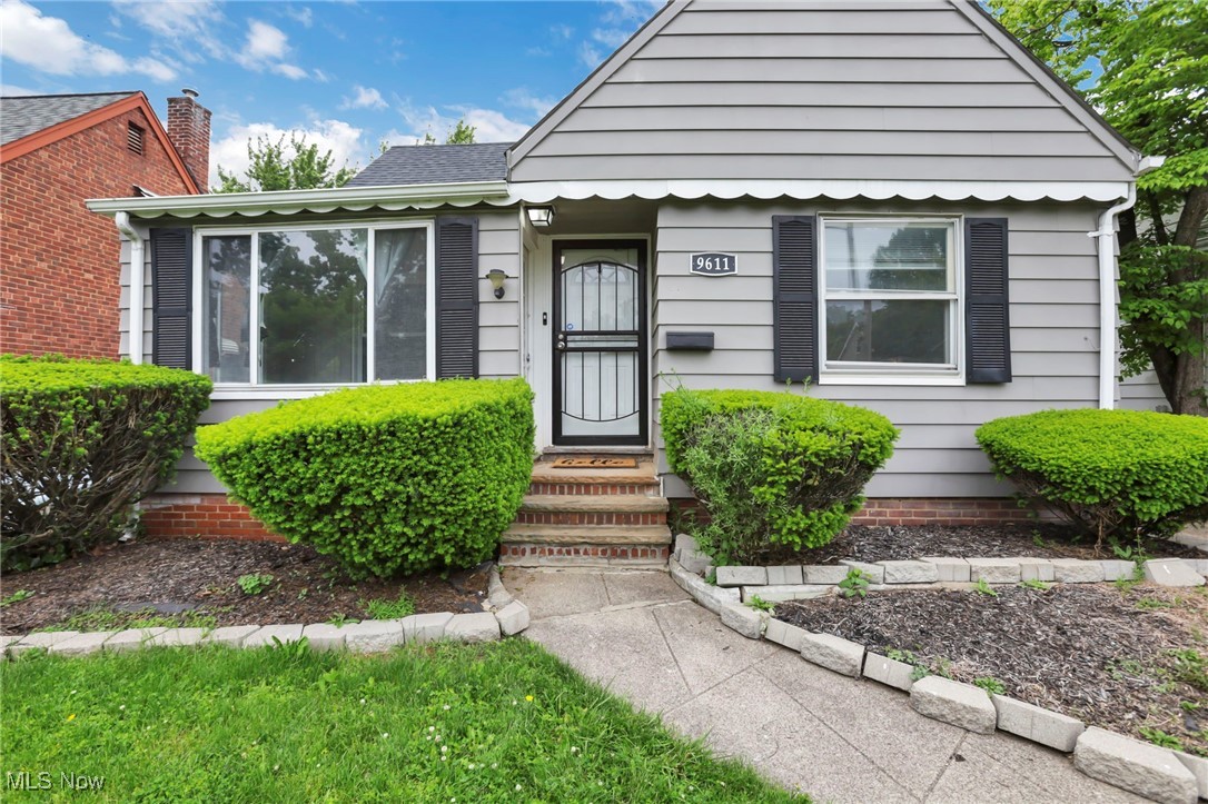 9611 Mccracken Road, Garfield Heights, Ohio image 2