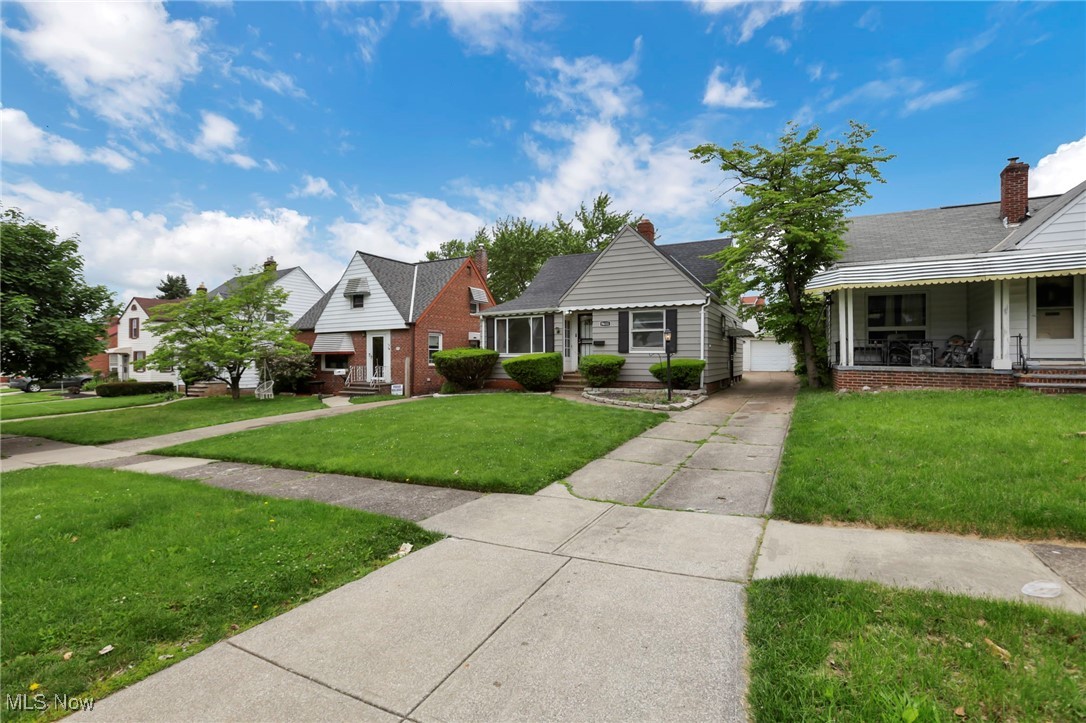 9611 Mccracken Road, Garfield Heights, Ohio image 4