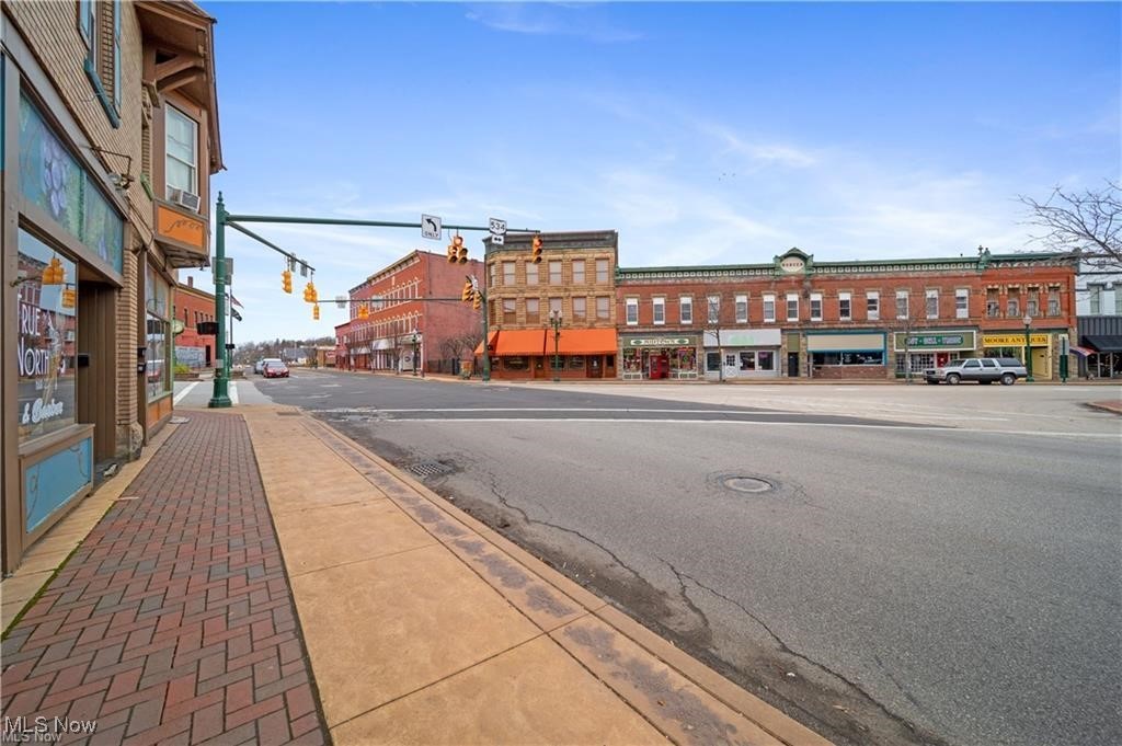 Geneva Sec 02 - Commercial Lease