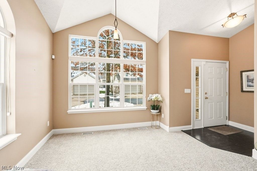 Photo of 2551 Edgebrook Crossing Xing, Twinsburg, OH 44087 (MLS # 5188020)