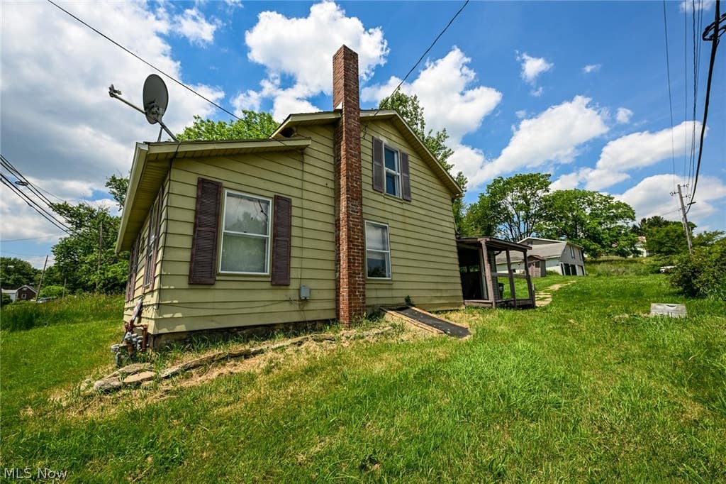 Photo of 893 Norton Avenue, Barberton, OH 44203 (MLS # 5216581)