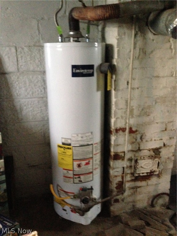 Creed & Morrison 03 - Residential