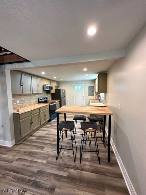 Sharon Ave Sub - Residential