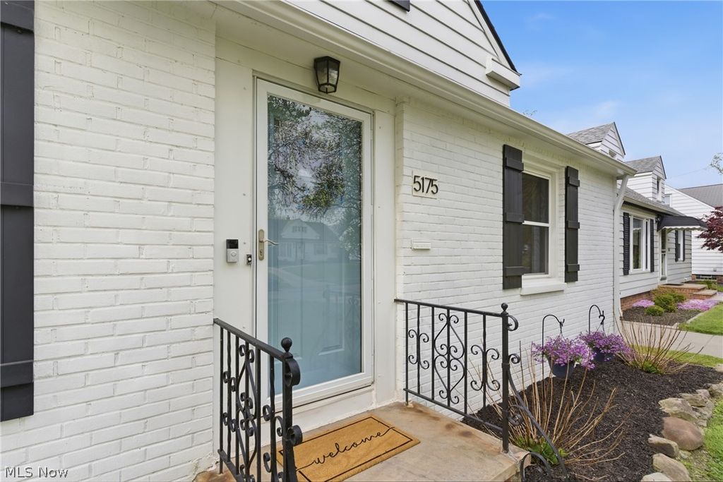 Photo of 5175 Cheltenham Boulevard, Lyndhurst, OH 44124 (MLS # 5205024)