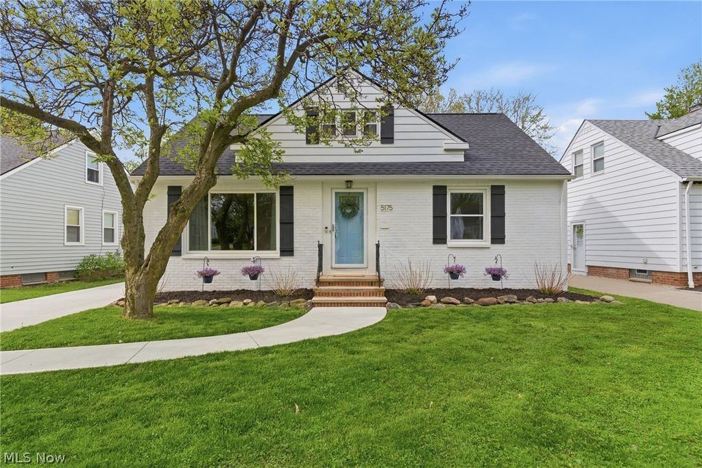Photo of 5175 Cheltenham Boulevard, Lyndhurst, OH 44124 (MLS # 5205024)