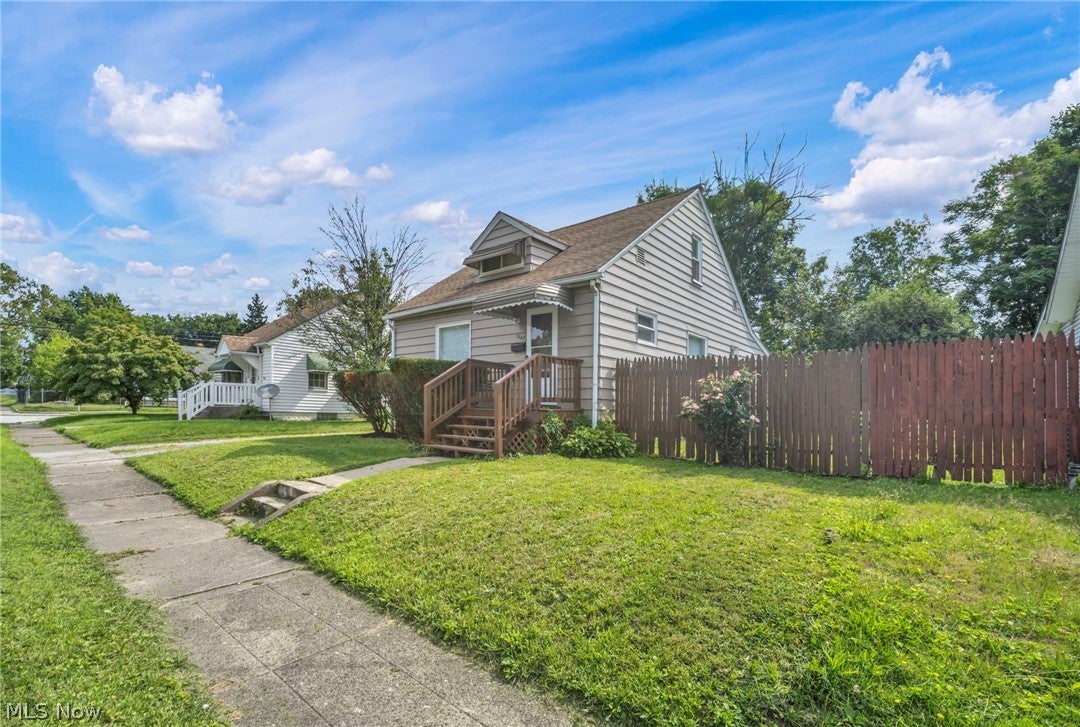 1247 Dietz Avenue
