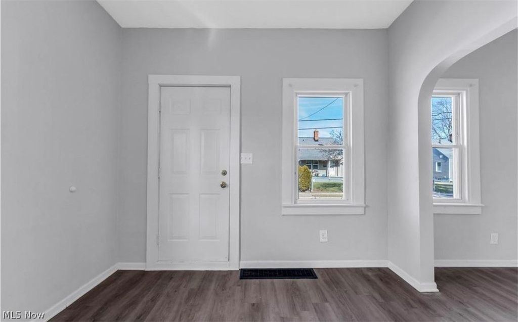 Photo of 12937 Erwin Avenue, Cleveland, OH 44135 (MLS # 5188955)