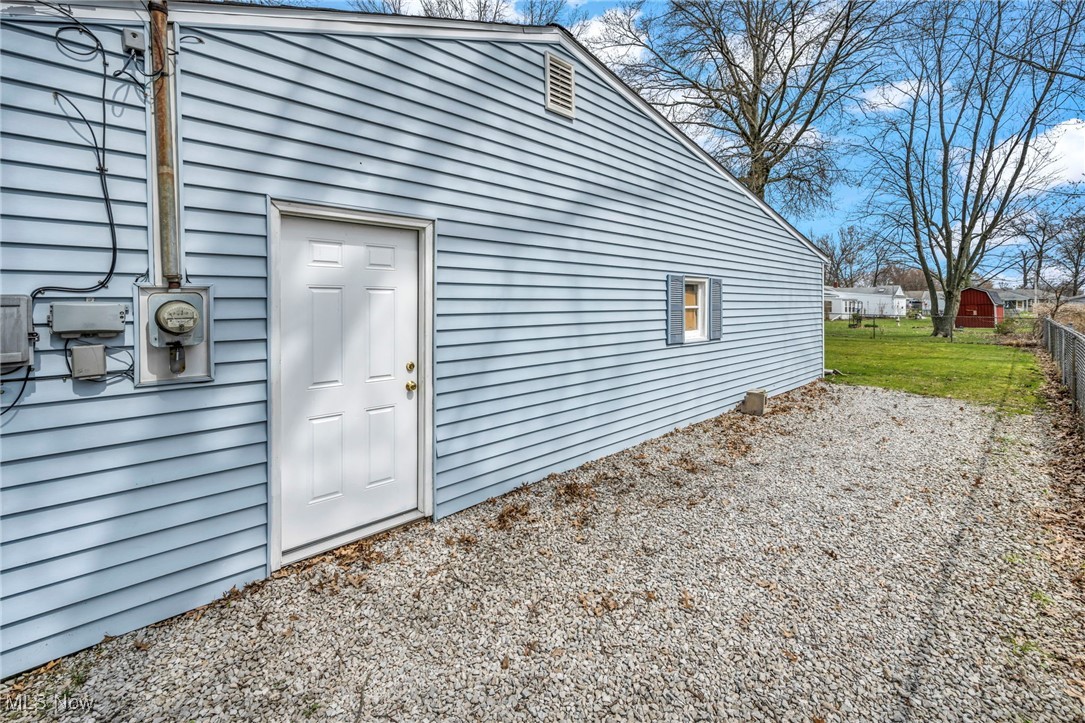 3511 Kneirim Drive, Lorain, Ohio image 40