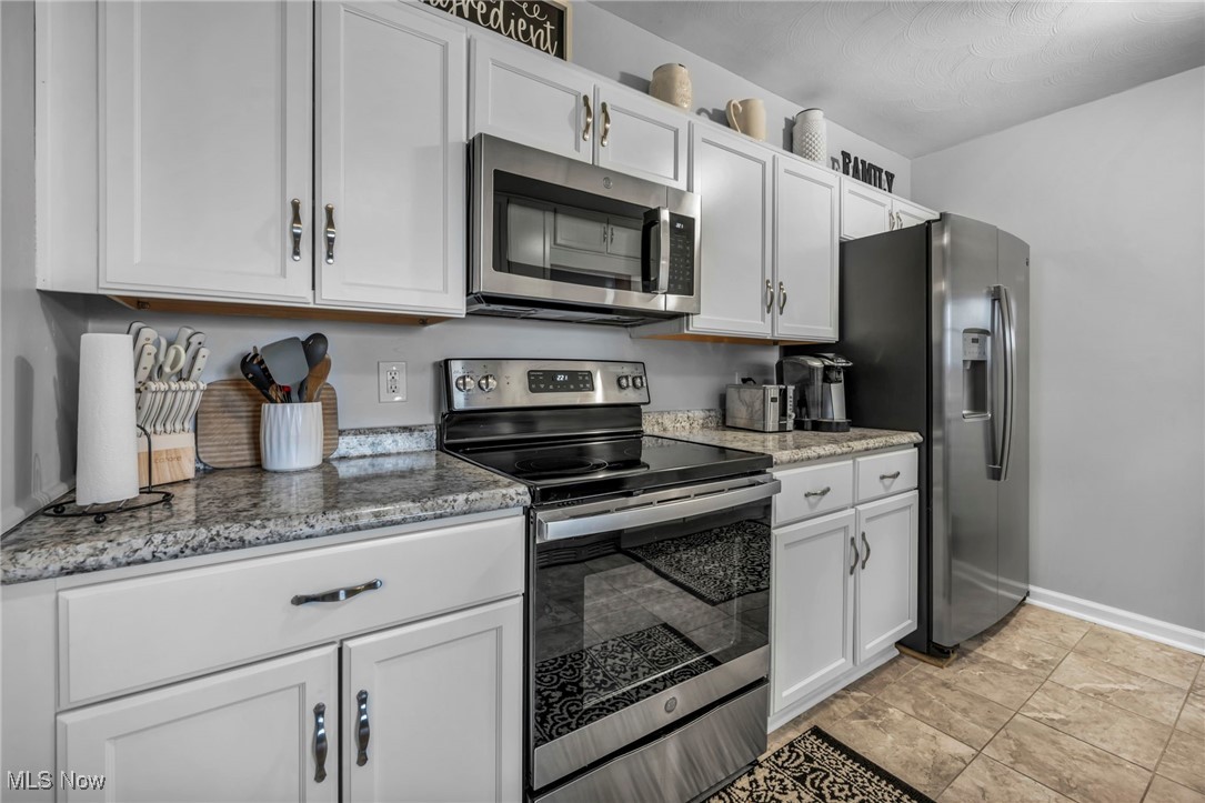 3511 Kneirim Drive, Lorain, Ohio image 15