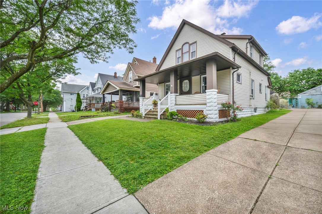4211 Bucyrus Avenue
