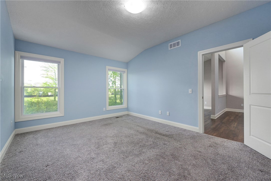 32021 Tuscan Lane #15, Avon Lake, Ohio image 16