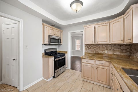 Tiny photo for 3889 Grenville Road, University Heights, OH 44118 (MLS # 5221506)