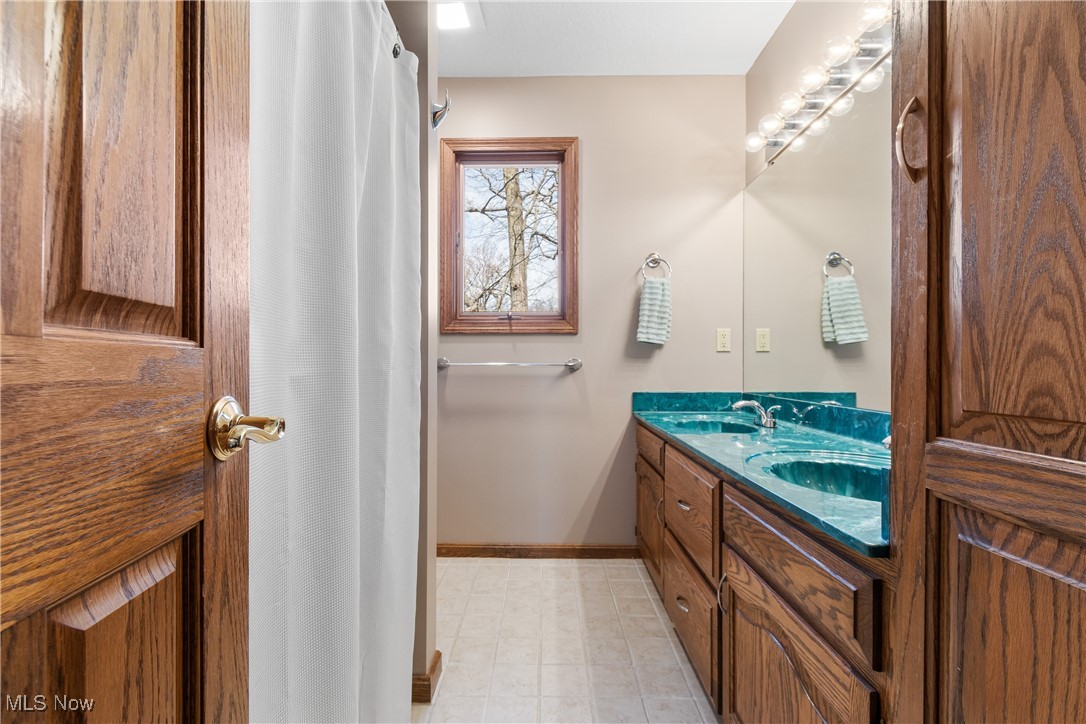 5197 Dungannon Circle, Canton, Ohio image 24