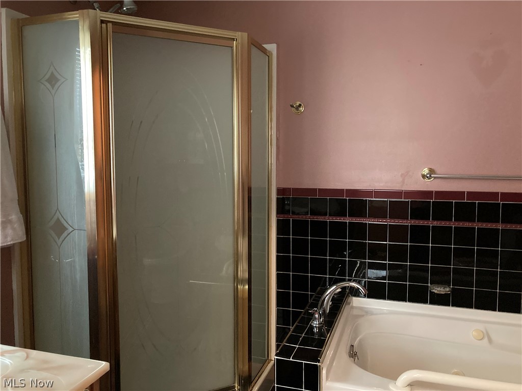 Niles City - Residential