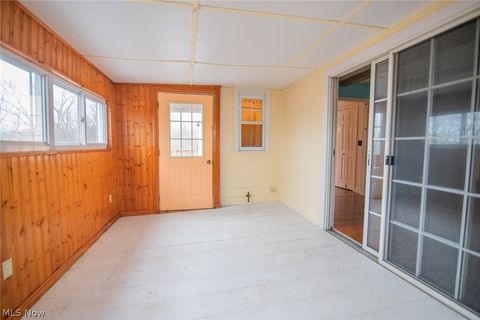 Tiny photo for 32 Ashwood Place, Vienna, WV 26105 (MLS # 5174701)