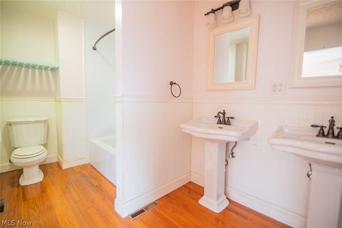 Tiny photo for 32 Ashwood Place, Vienna, WV 26105 (MLS # 5174701)