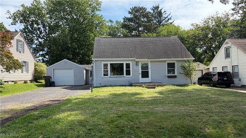 Homes For Sale - 1632 Edmeyer Avenue<br/> Canton, OH 44708