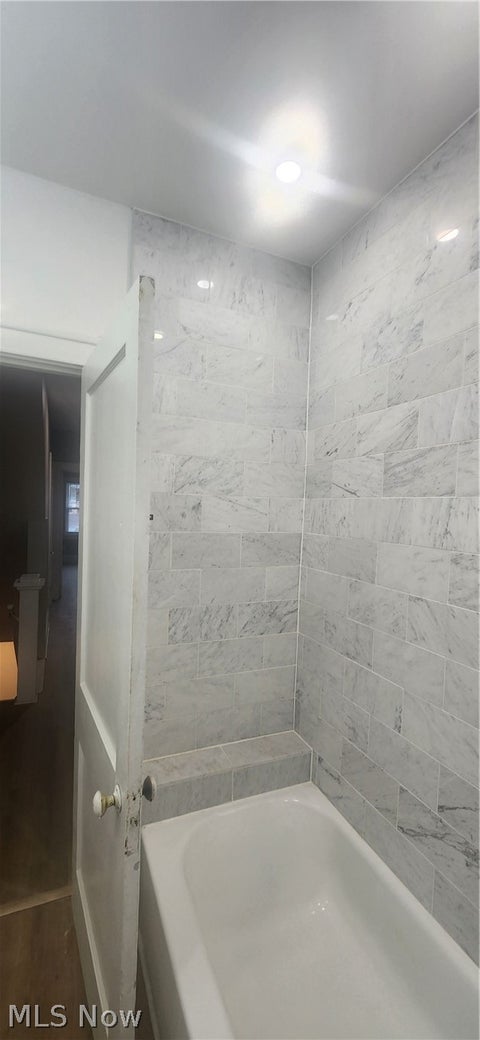 Tiny photo for 13109 Cedar Road, Cleveland Heights, OH 44118 (MLS # 5255709)
