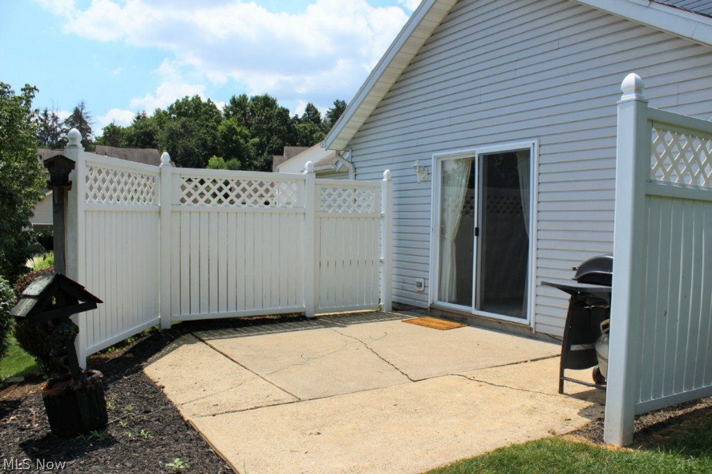 Hilltop Terrace Condo - Residential