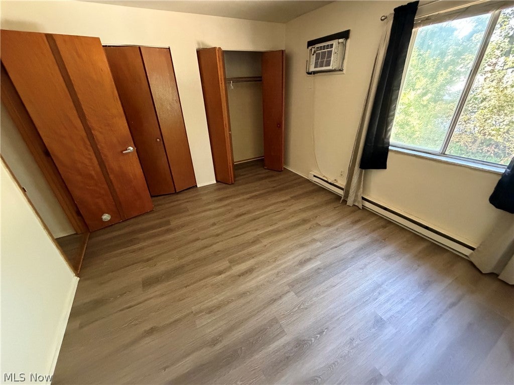 811 E Wilbeth Road 9