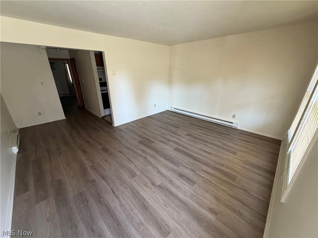 811 E Wilbeth Road 9