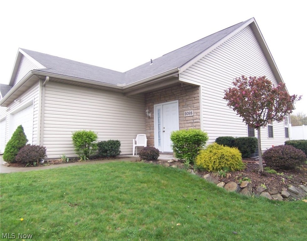 Waterford Point at Pleasant Lakes - Residential